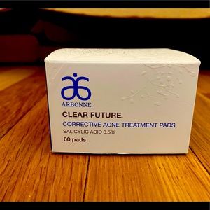Arbonne Clear Future Acne Treatment Pads